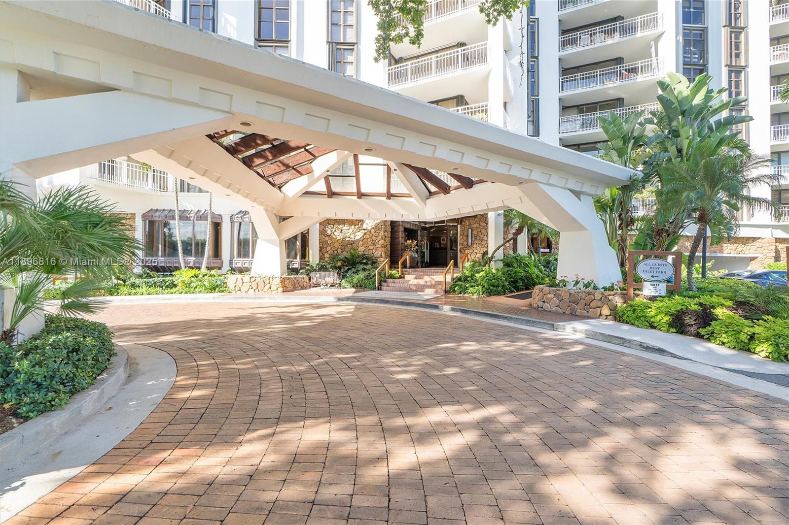 4000 Towerside Ter # 402, Miami Unit: 402