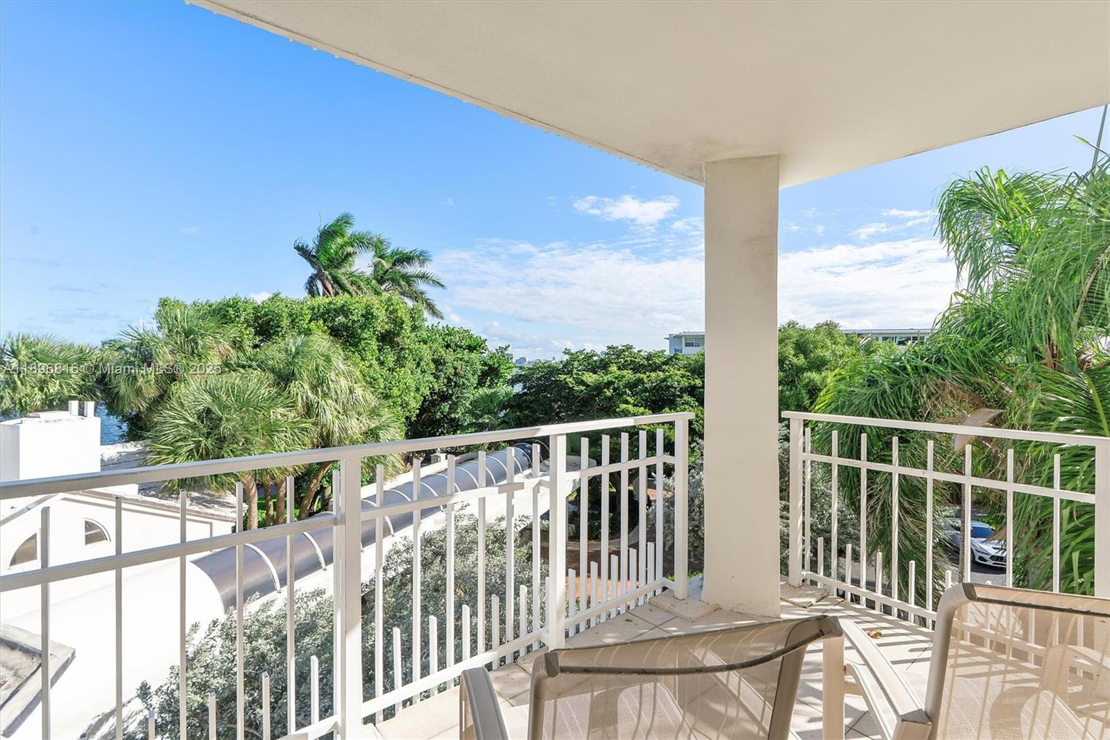 4000 Towerside Ter # 402, Miami Unit: 402