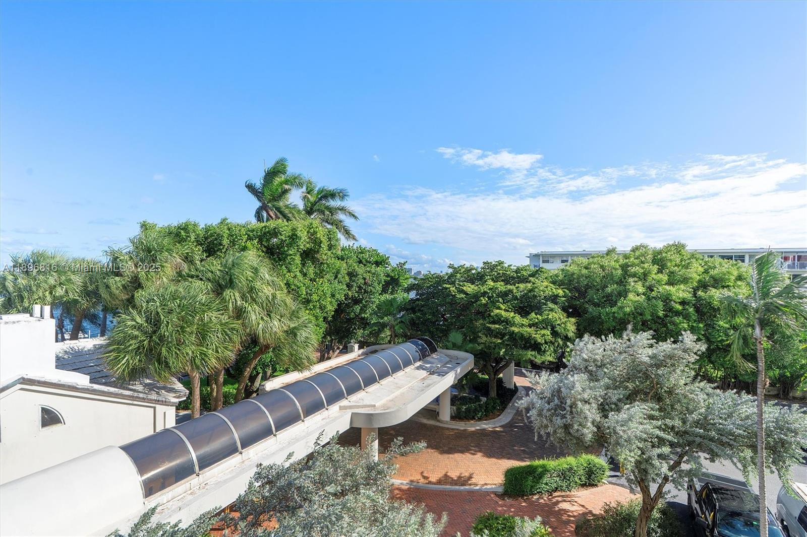 4000 Towerside Ter # 402, Miami Unit: 402