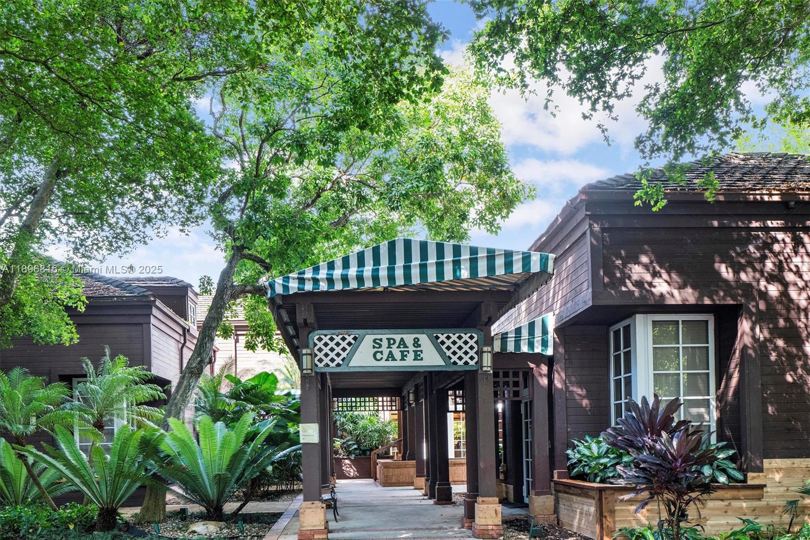 4000 Towerside Ter # 402, Miami Unit: 402