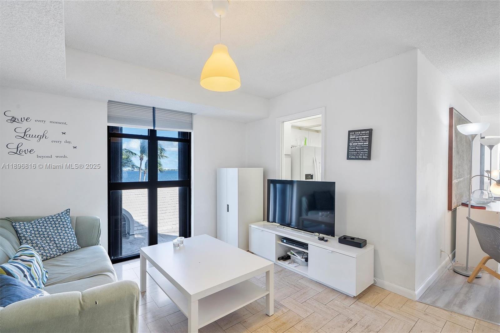 4000 Towerside Ter # 402, Miami Unit: 402