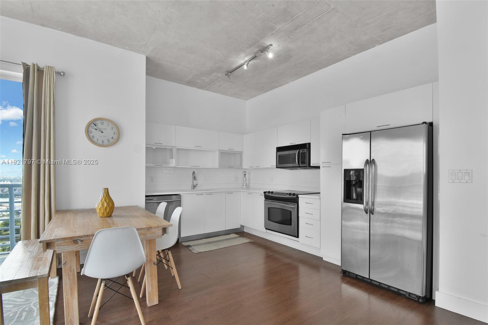 234 NE 3rd St # 1802