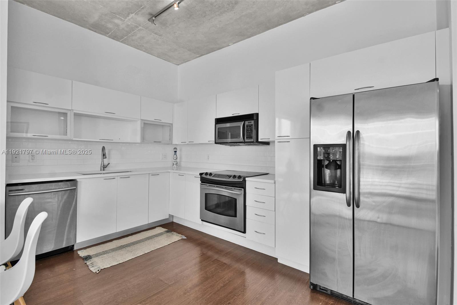 234 NE 3rd St # 1802