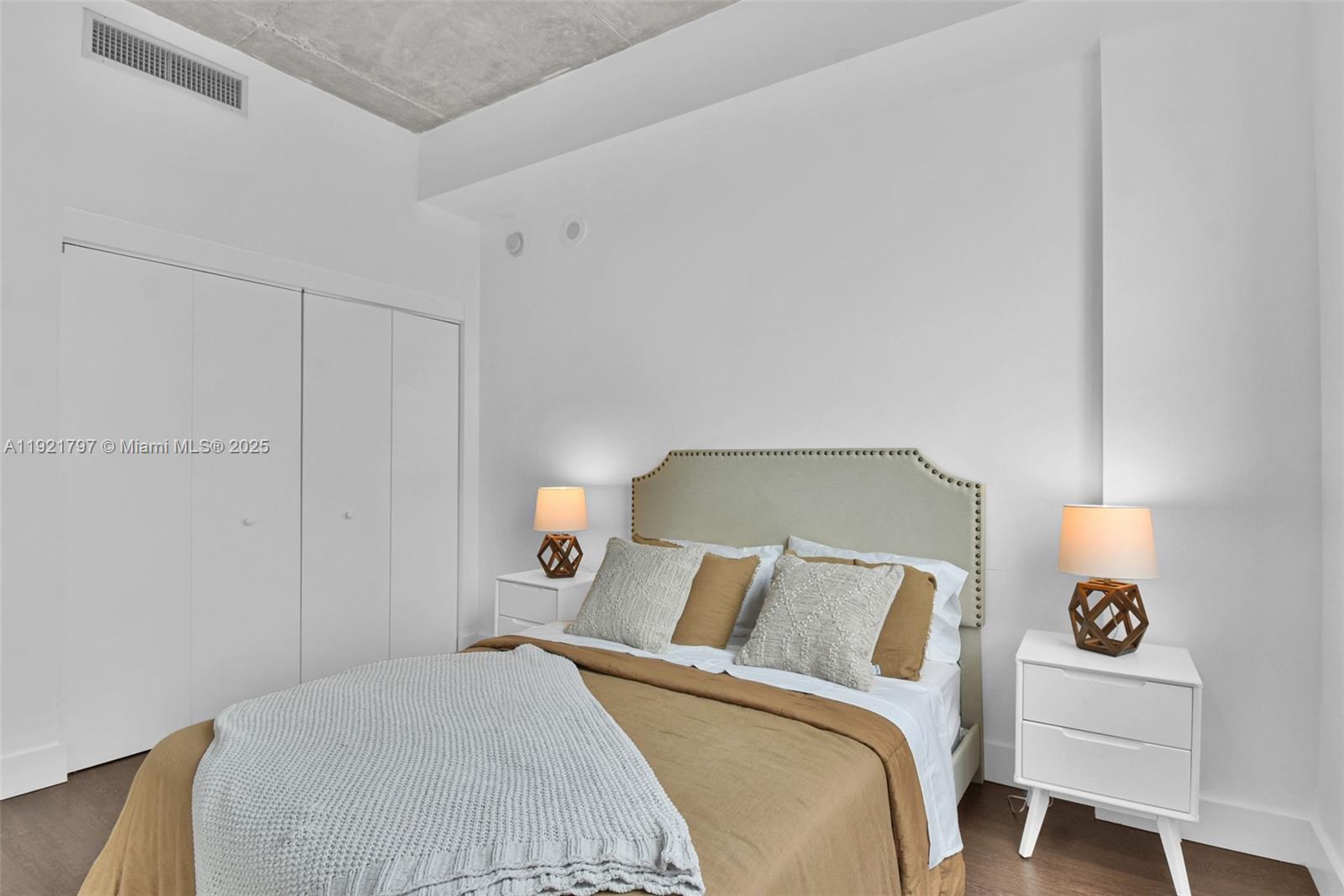 234 NE 3rd St # 1802