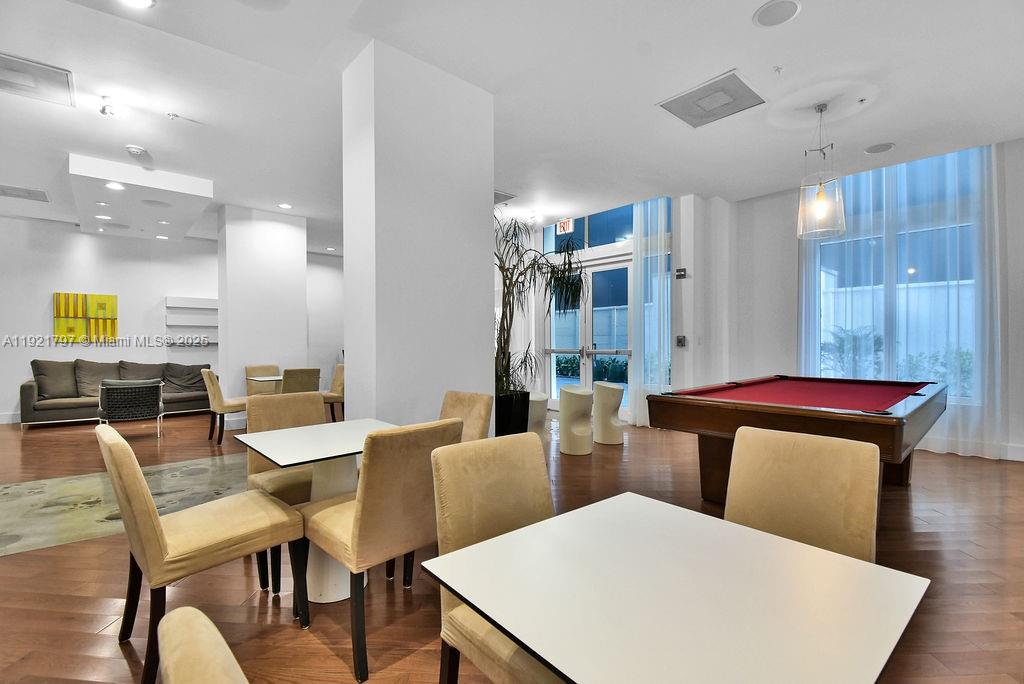 234 NE 3rd St # 1802