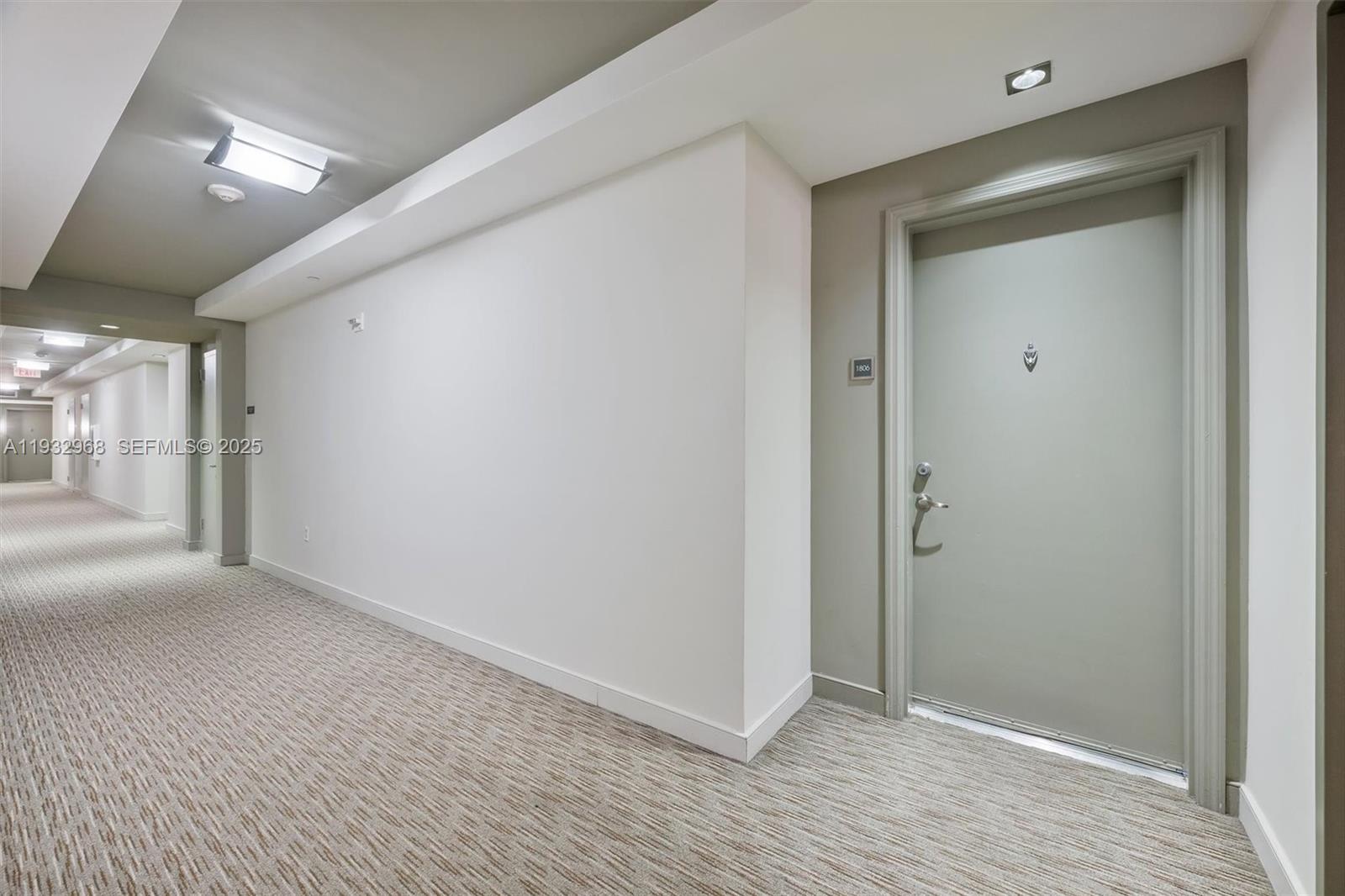 951 Brickell Ave # 1806