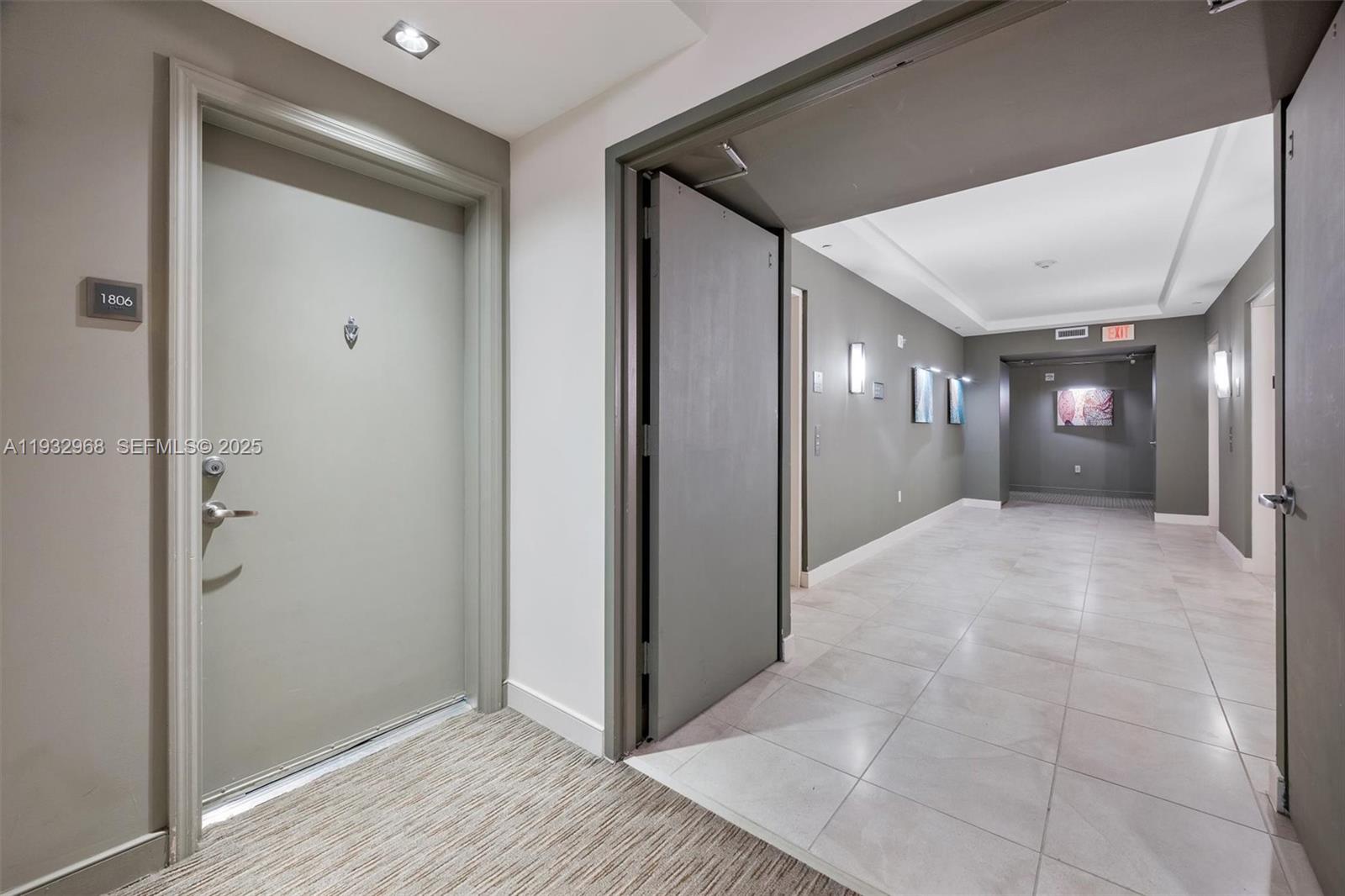 951 Brickell Ave # 1806