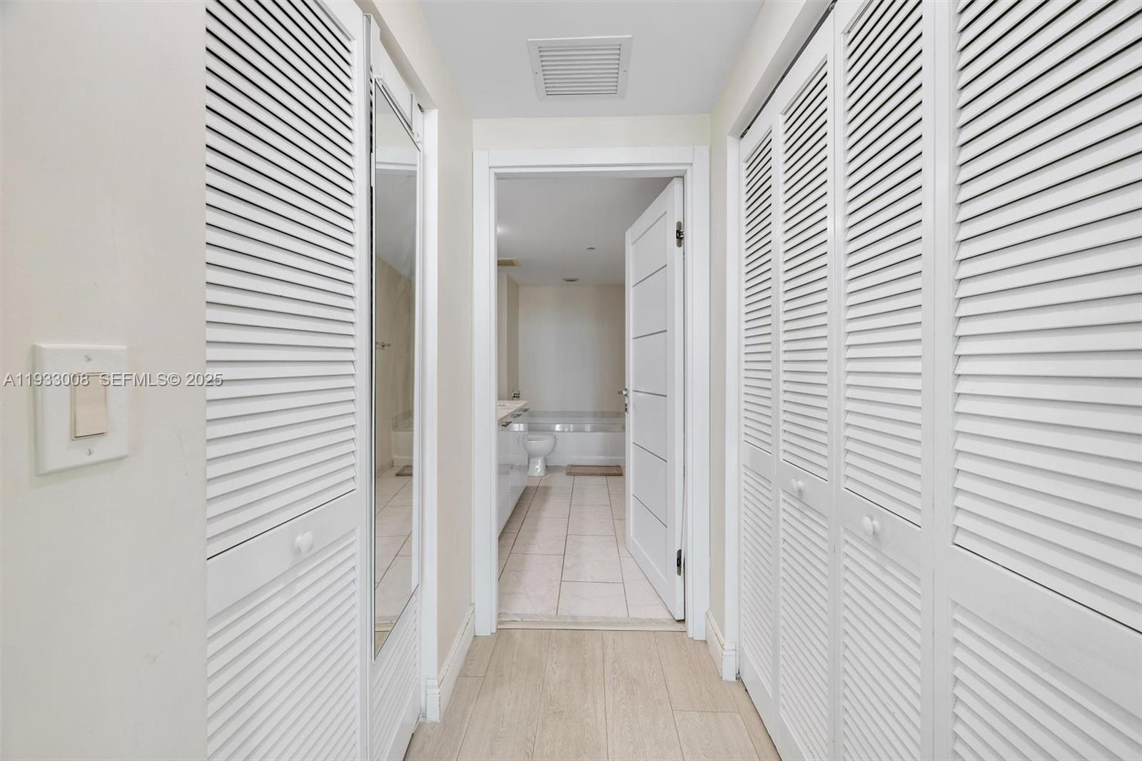 951 Brickell Ave # 1806