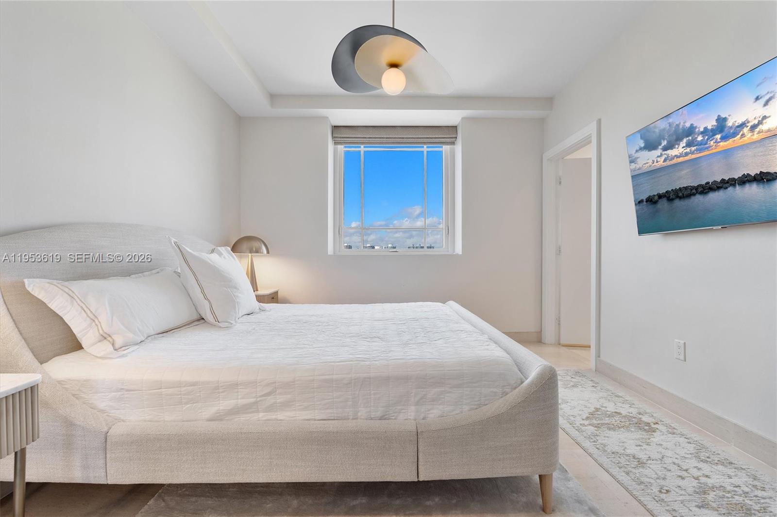 17875 Collins Ave # 1906