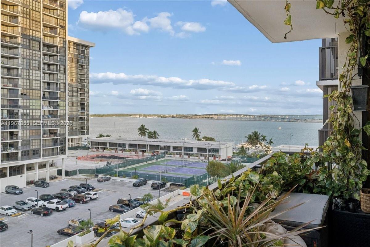 1915 Brickell Ave # 801