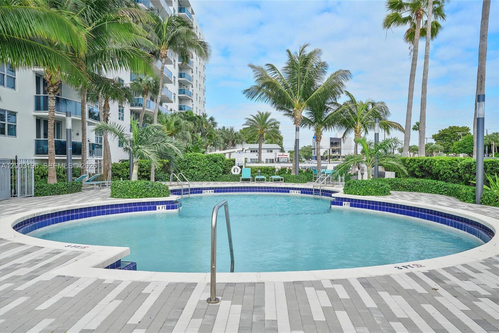 7501 E Treasure Dr Unit: 4EF
