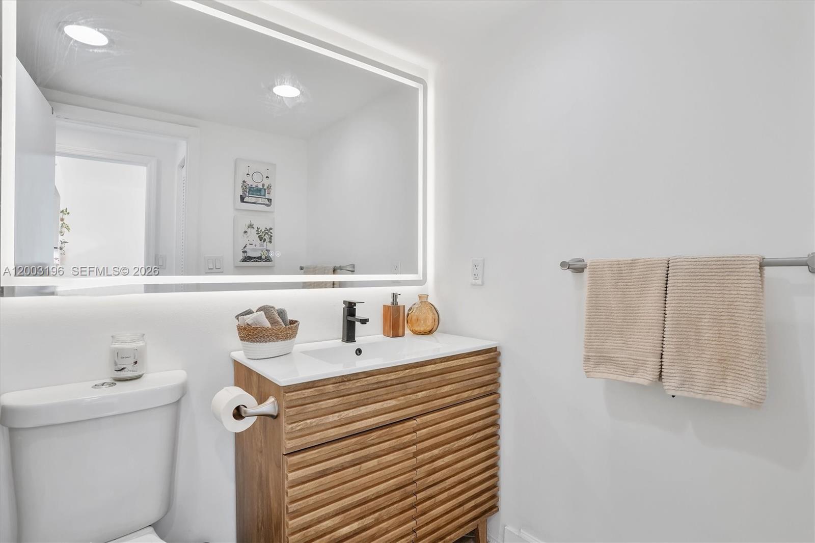 7501 E Treasure Dr Unit: 4EF