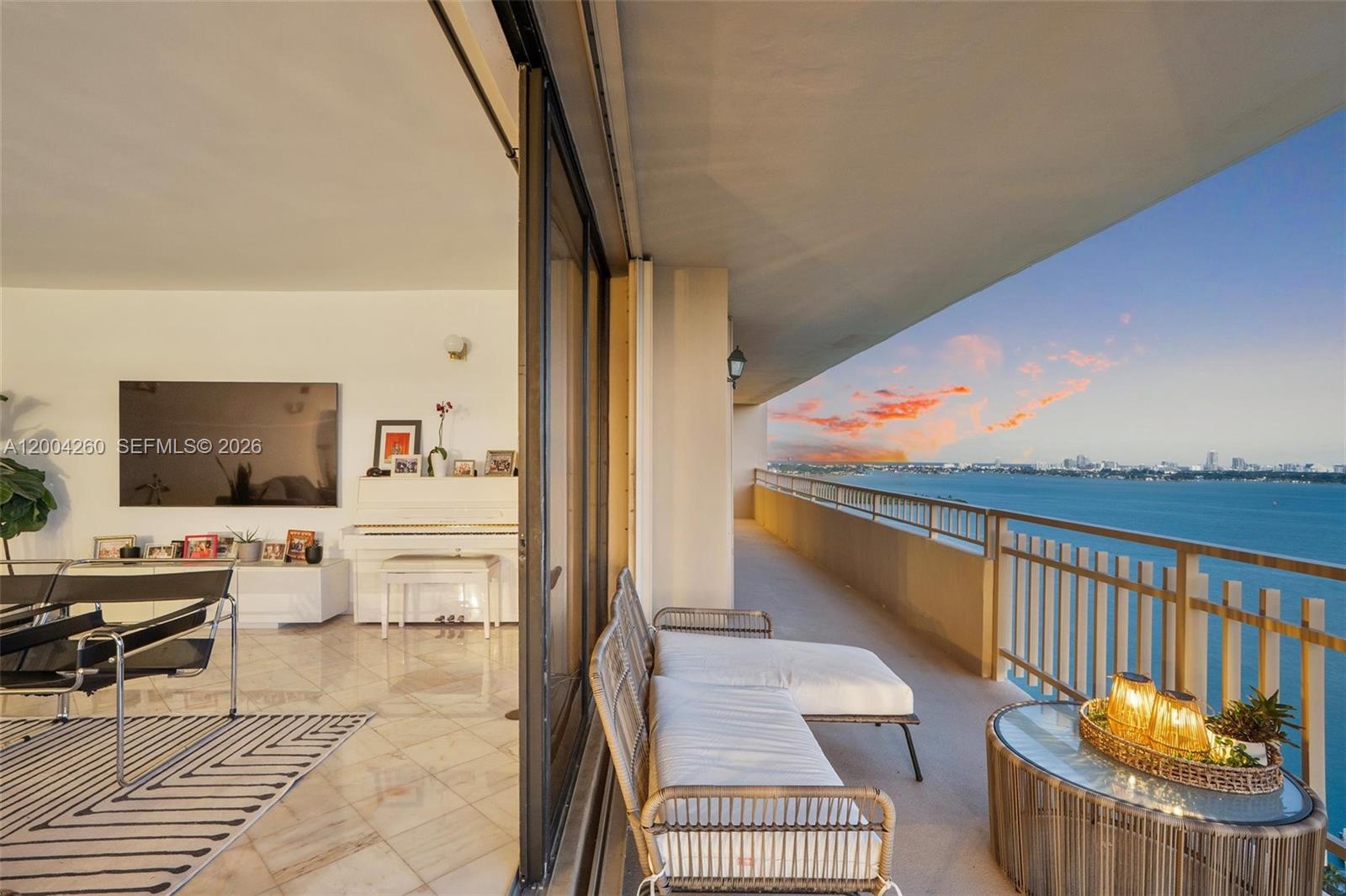 11113 Biscayne Blvd # 2051