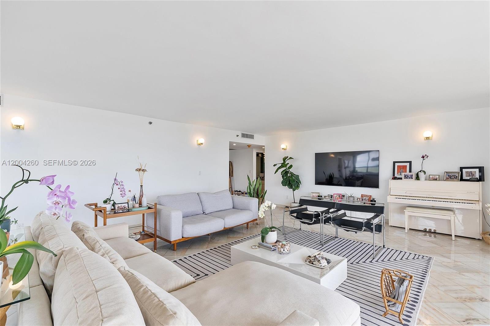 11113 Biscayne Blvd # 2051
