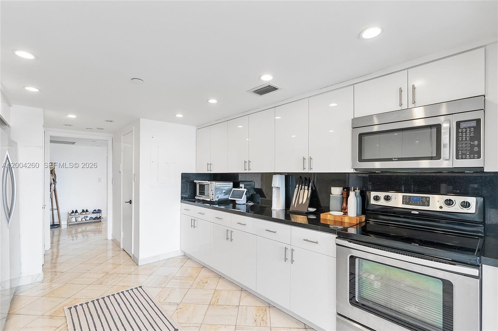 11113 Biscayne Blvd # 2051