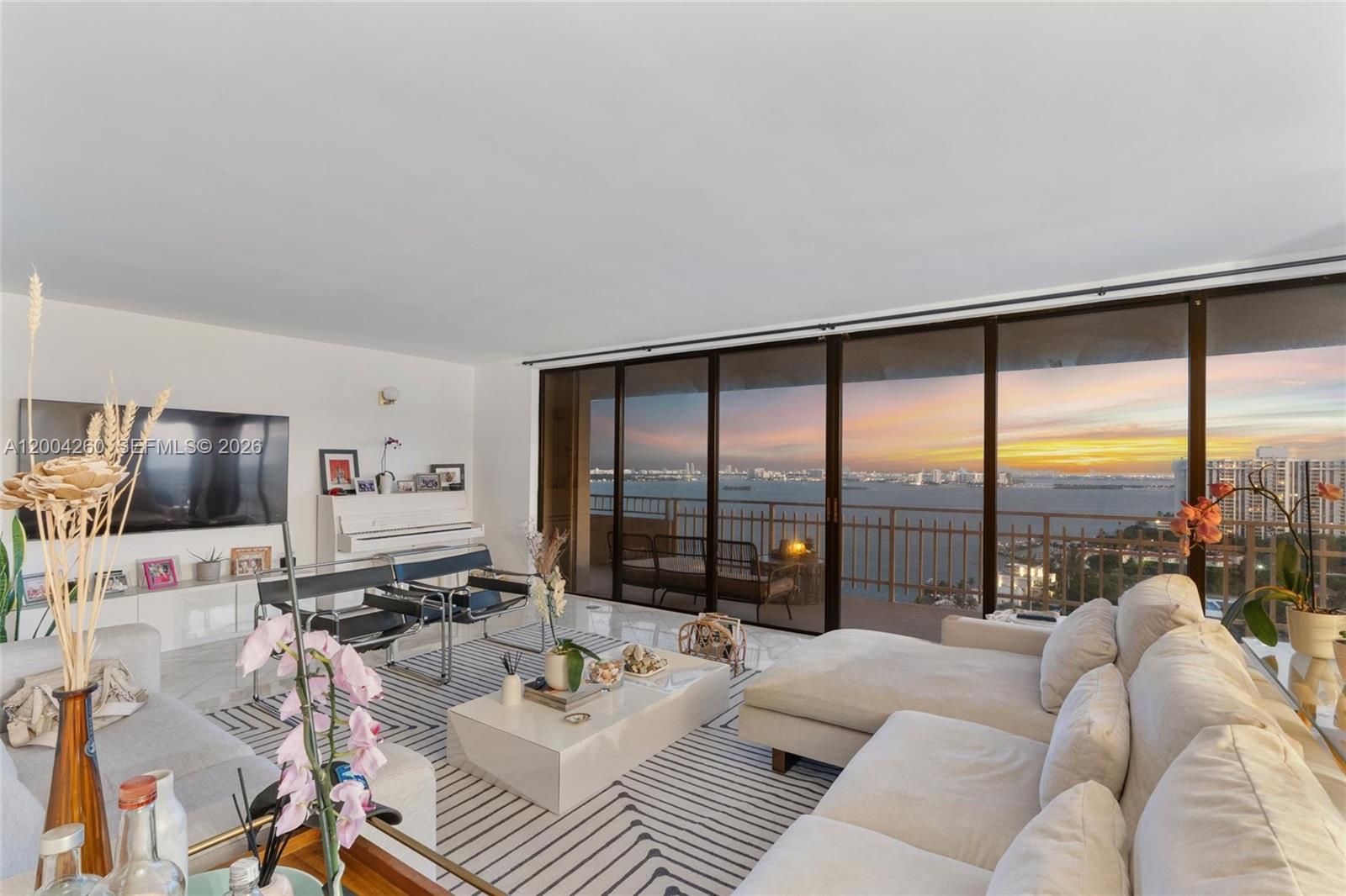 11113 Biscayne Blvd # 2051