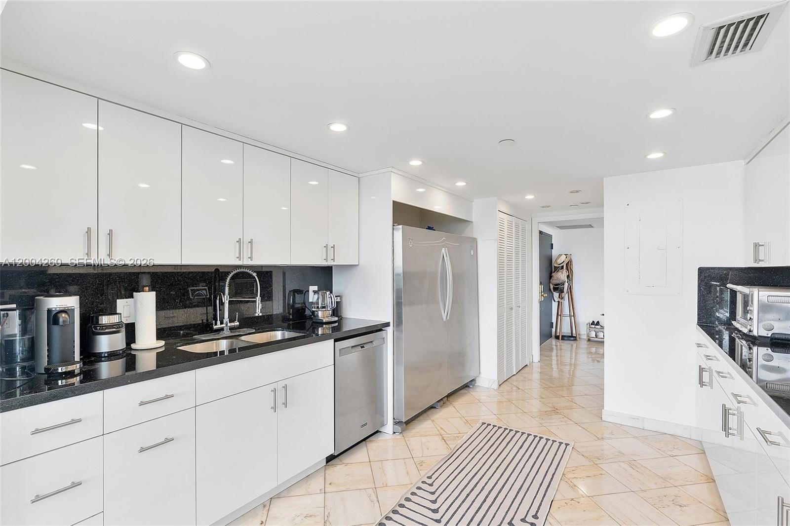 11113 Biscayne Blvd # 2051