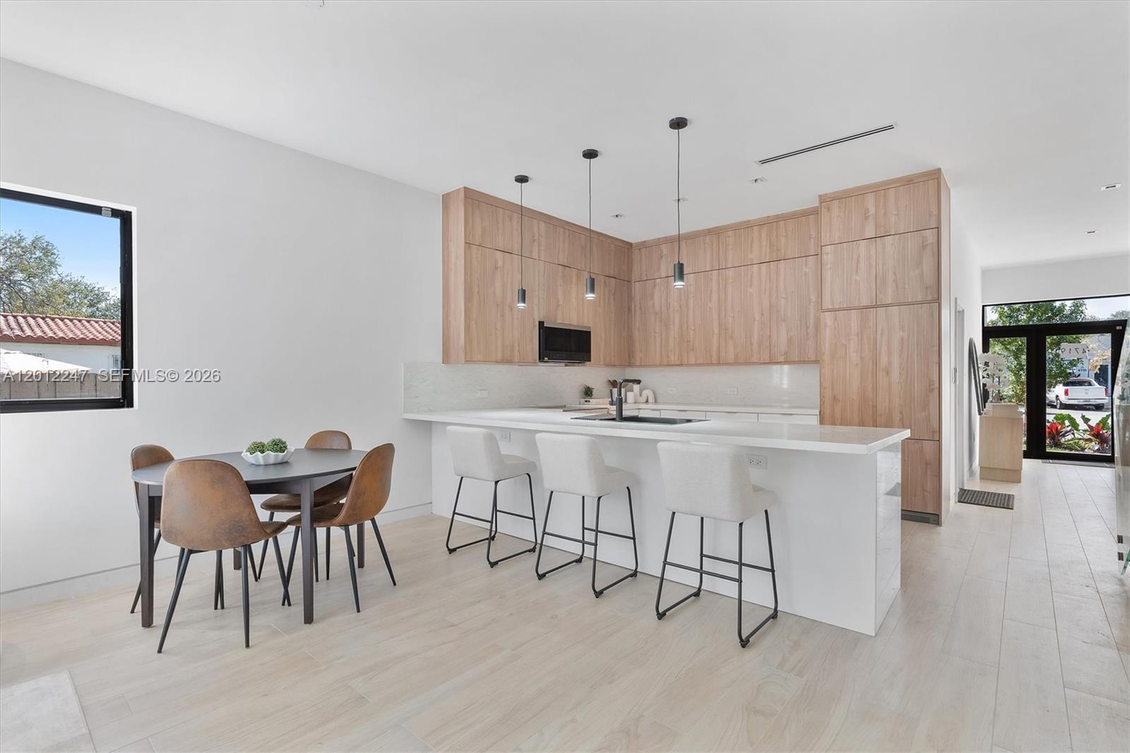 4719 N Miami Ave Unit: 2