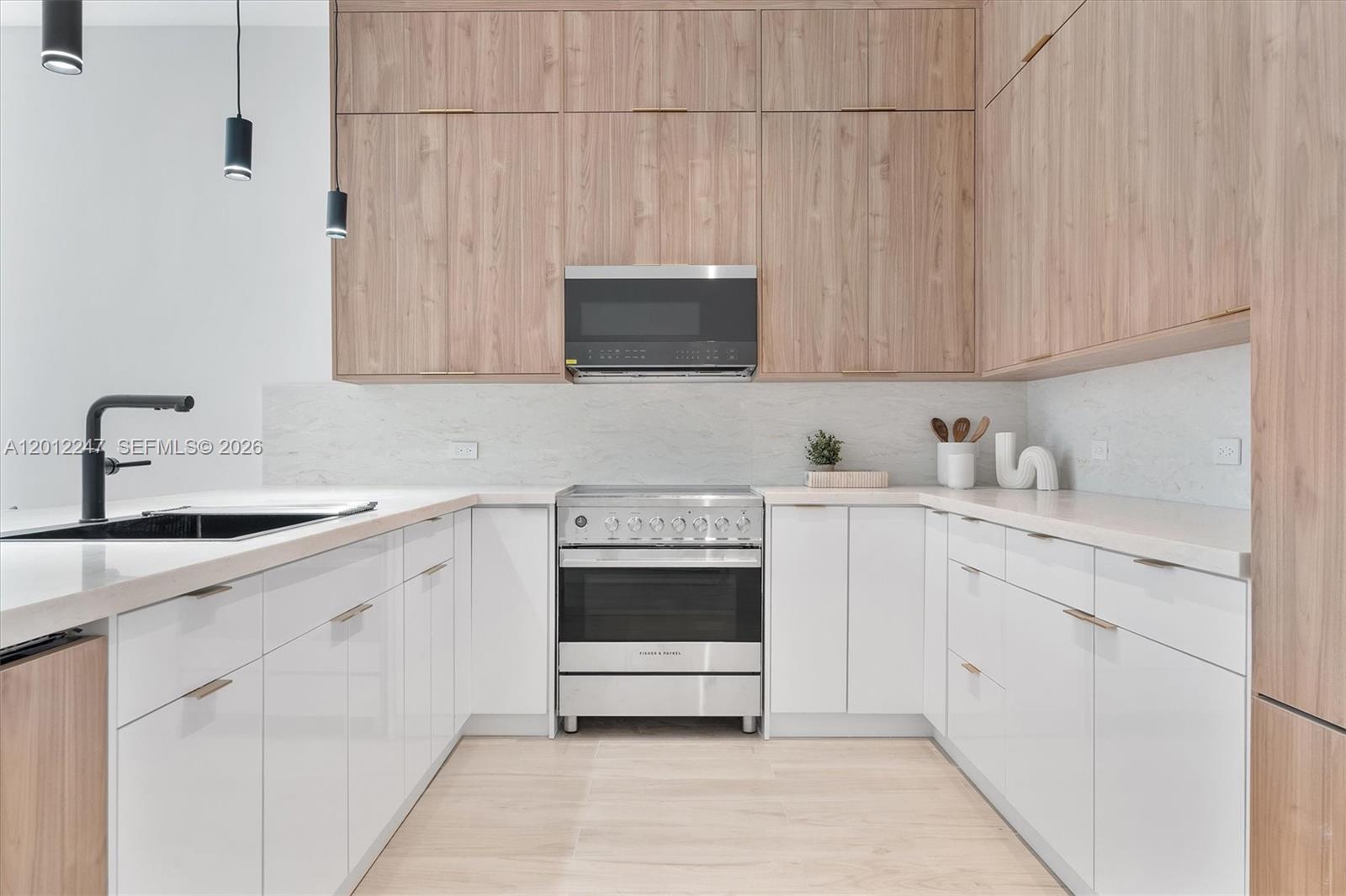 4719 N Miami Ave Unit: 2
