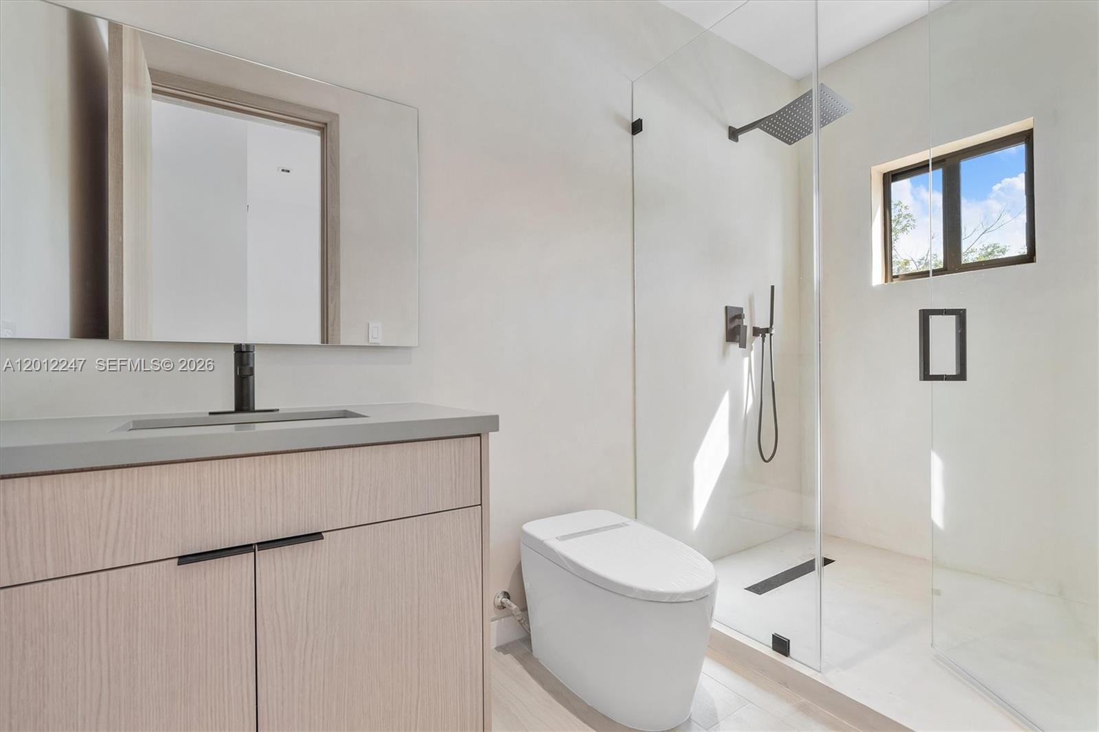 4719 N Miami Ave Unit: 2