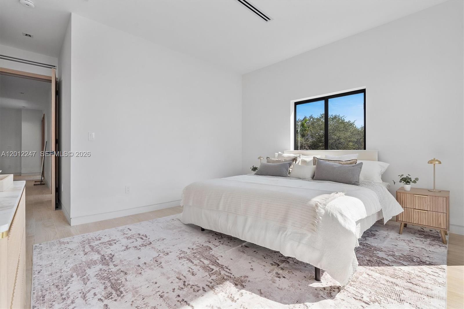 4719 N Miami Ave Unit: 2