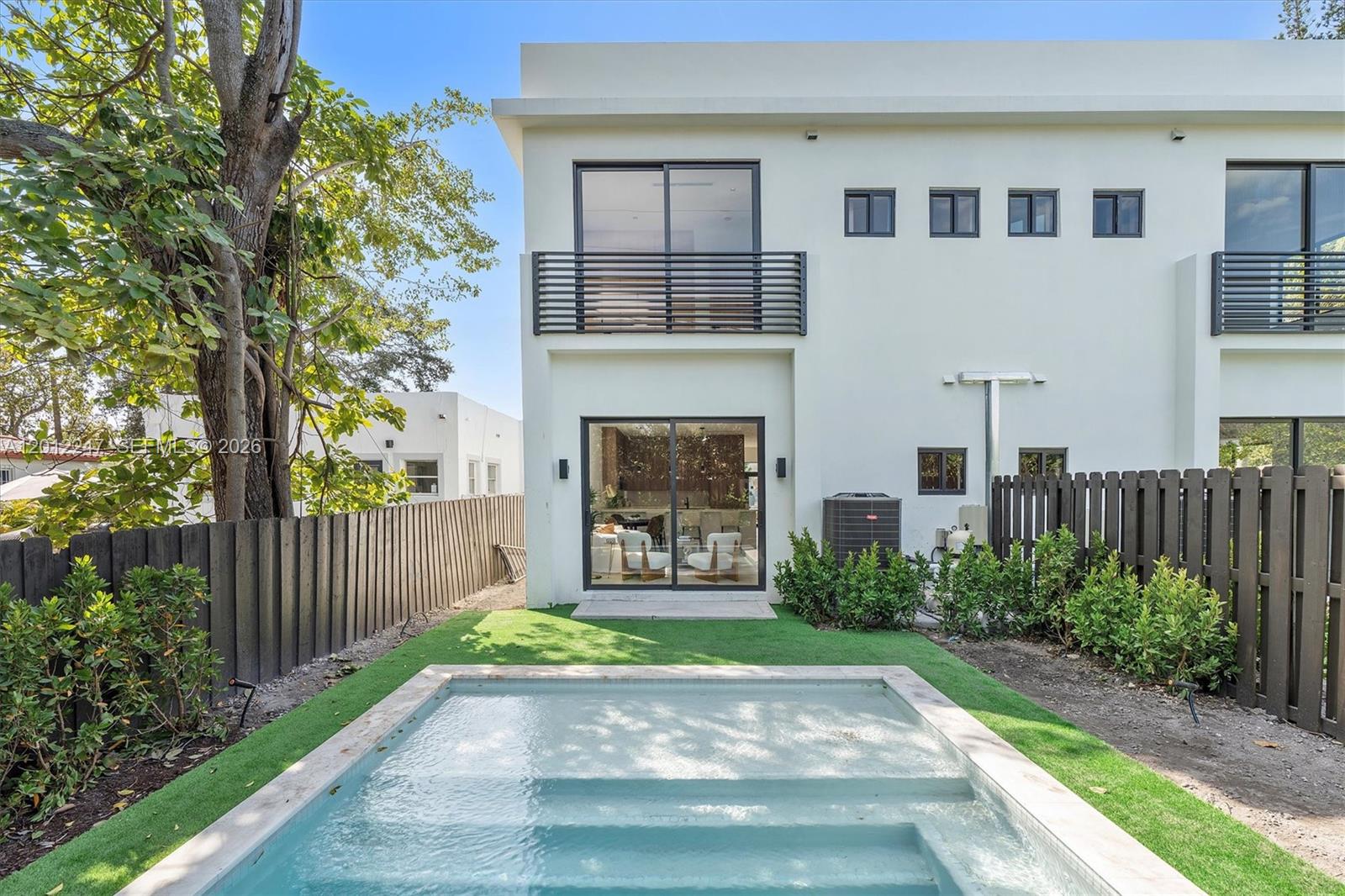 4719 N Miami Ave Unit: 2