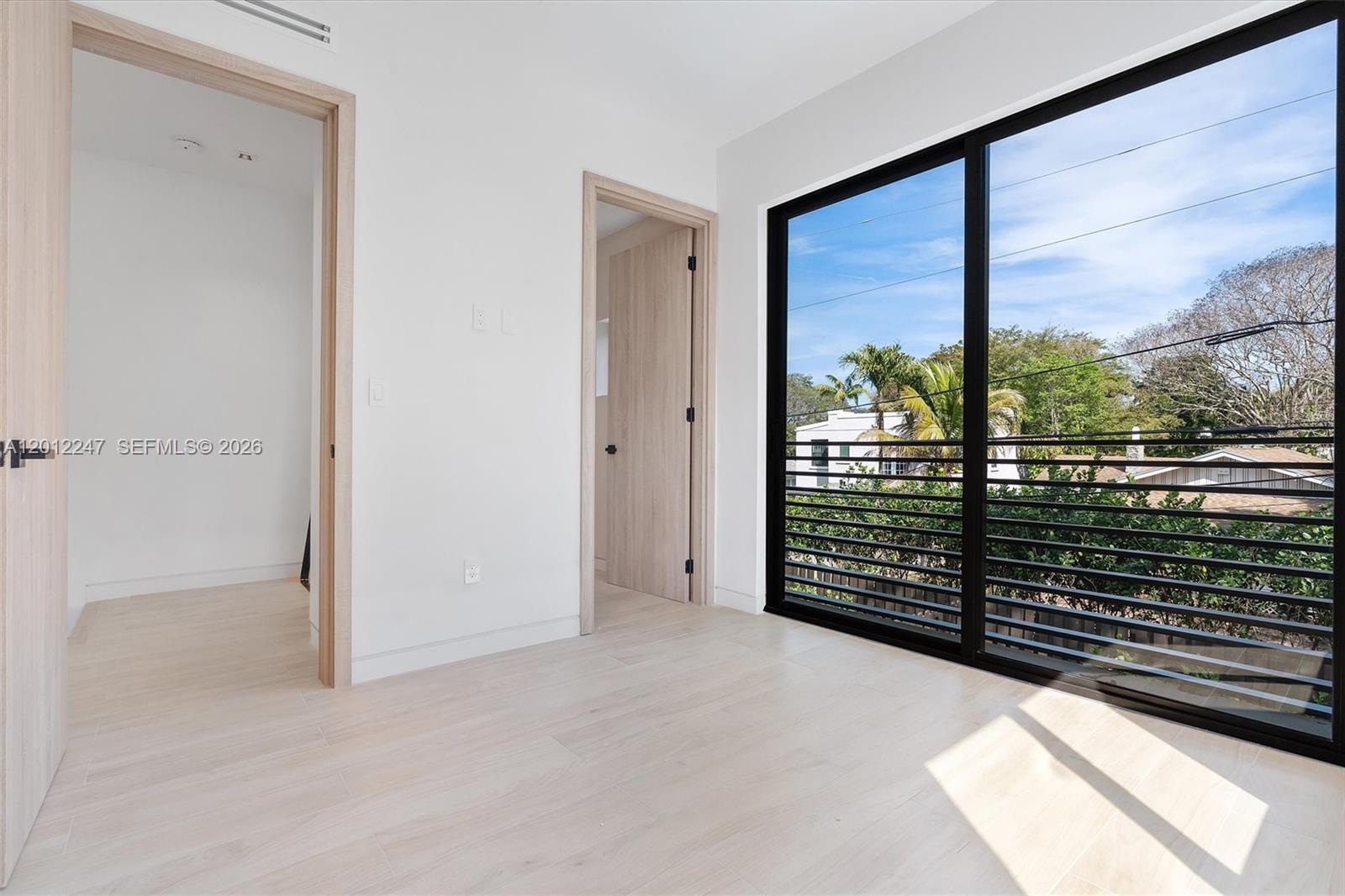 4719 N Miami Ave Unit: 2