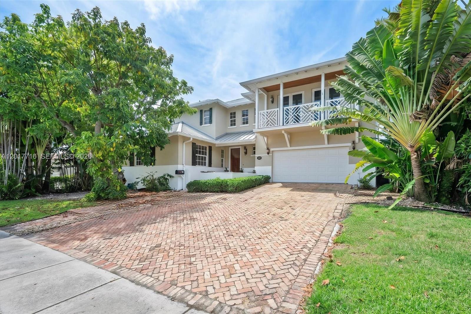 2310 Bayview Ln