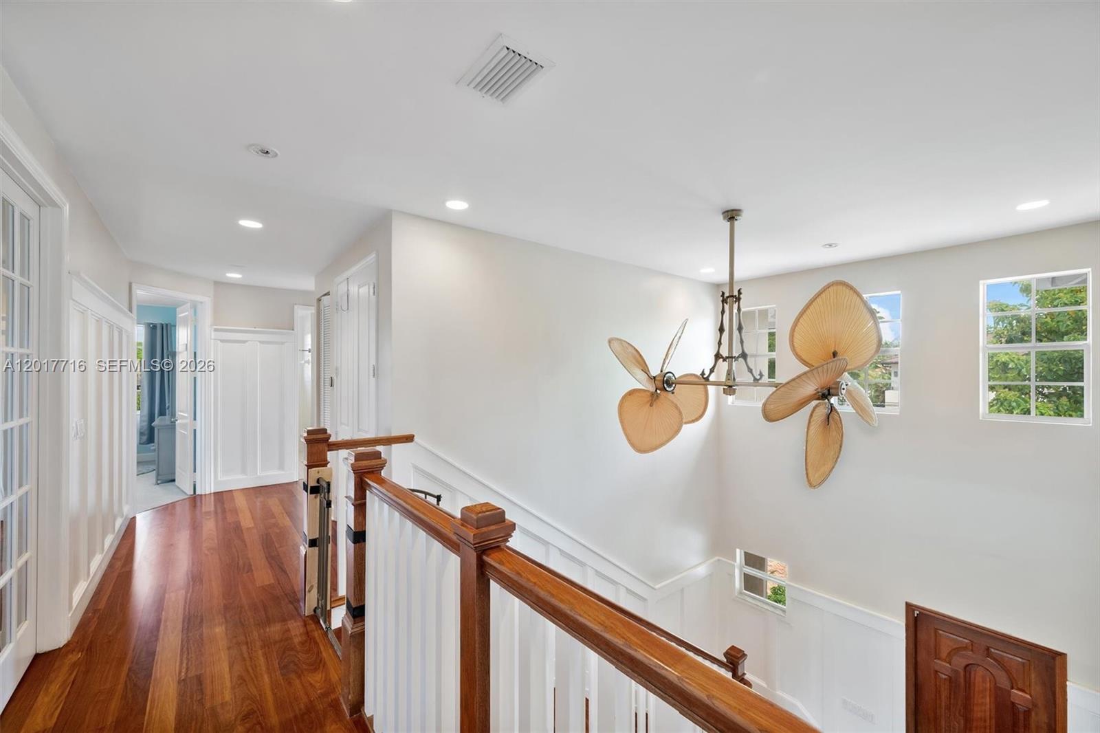 2310 Bayview Ln