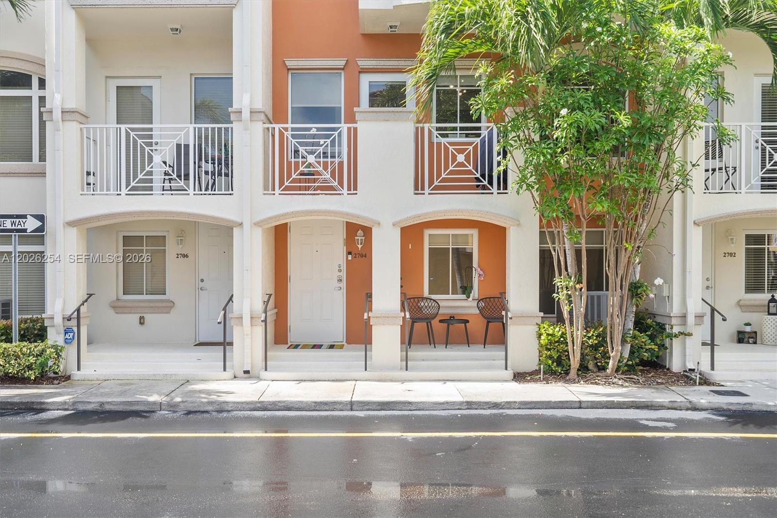2704 NE 184th Ter