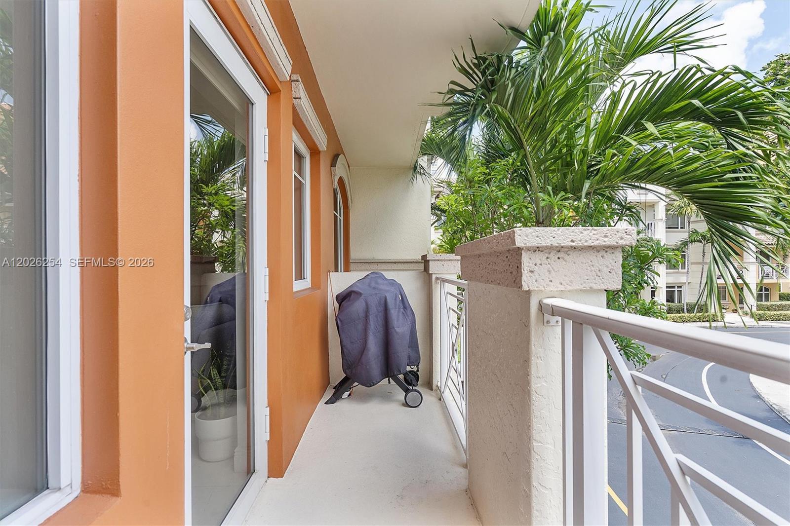 2704 NE 184th Ter