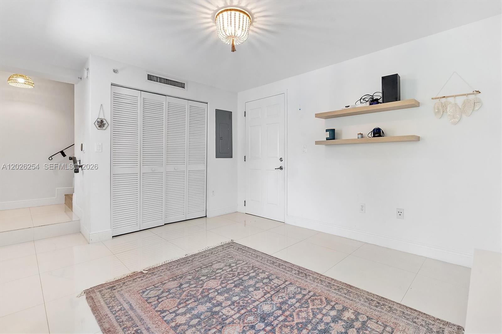 2704 NE 184th Ter