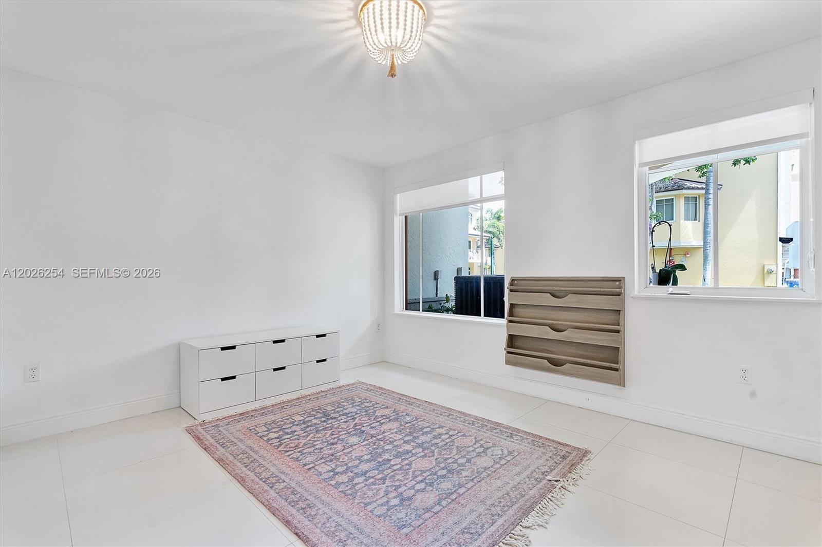 2704 NE 184th Ter