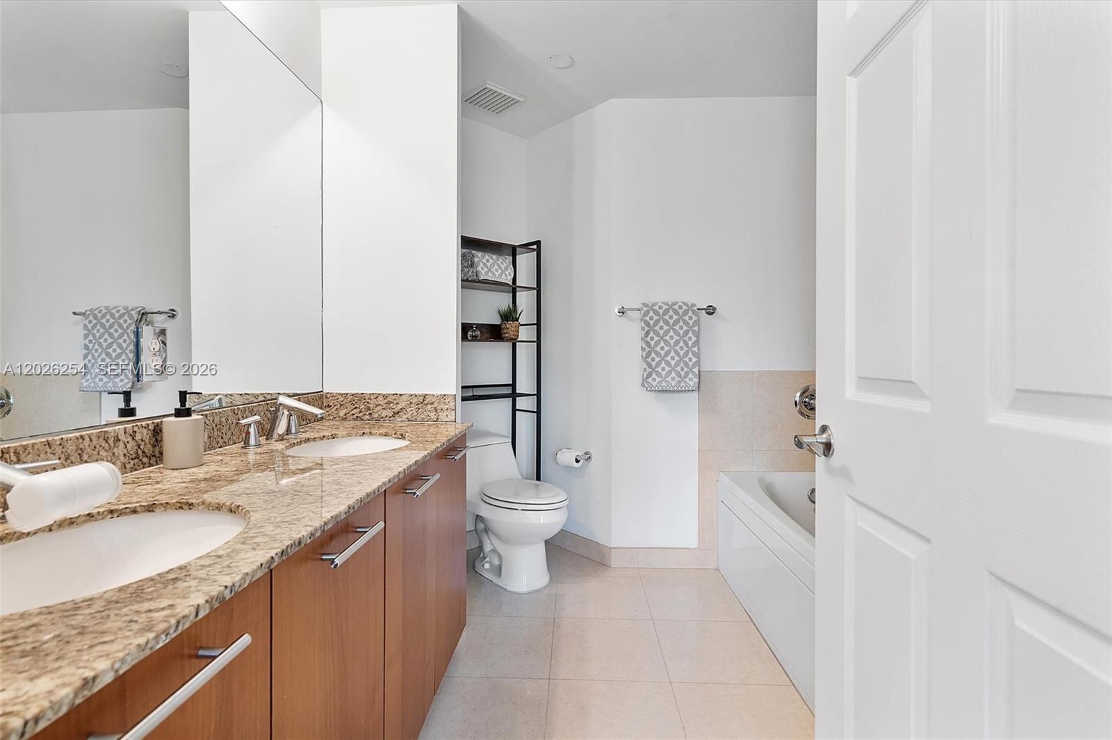 2704 NE 184th Ter