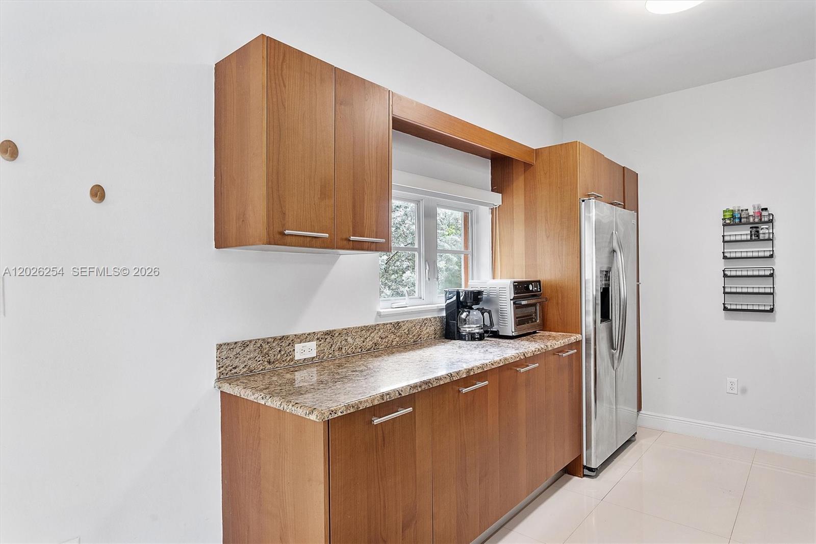2704 NE 184th Ter