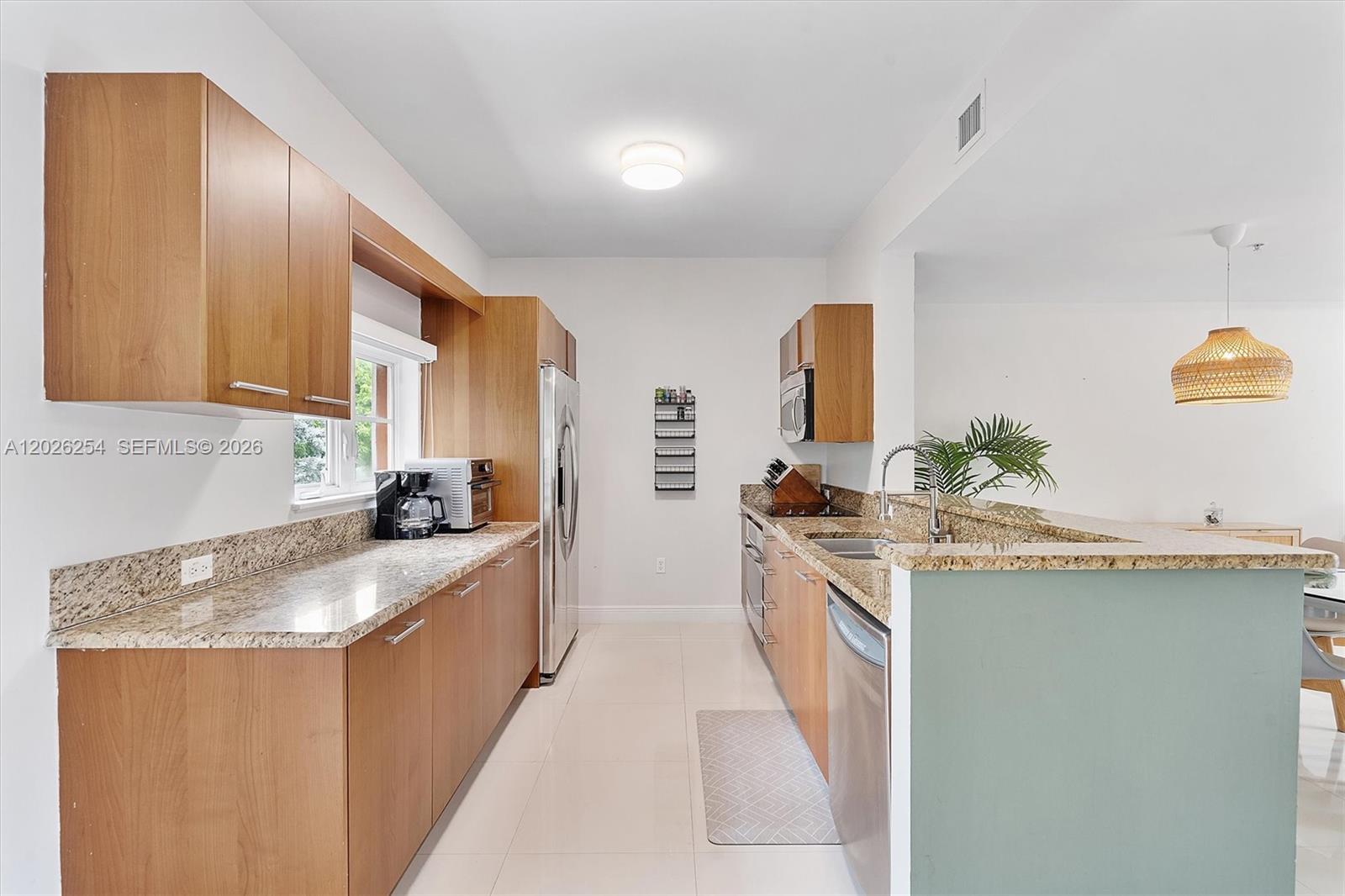 2704 NE 184th Ter