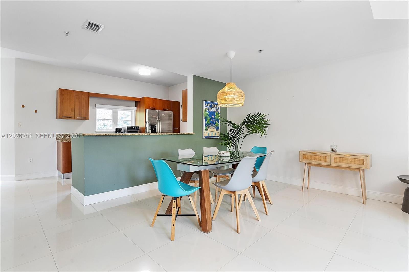 2704 NE 184th Ter