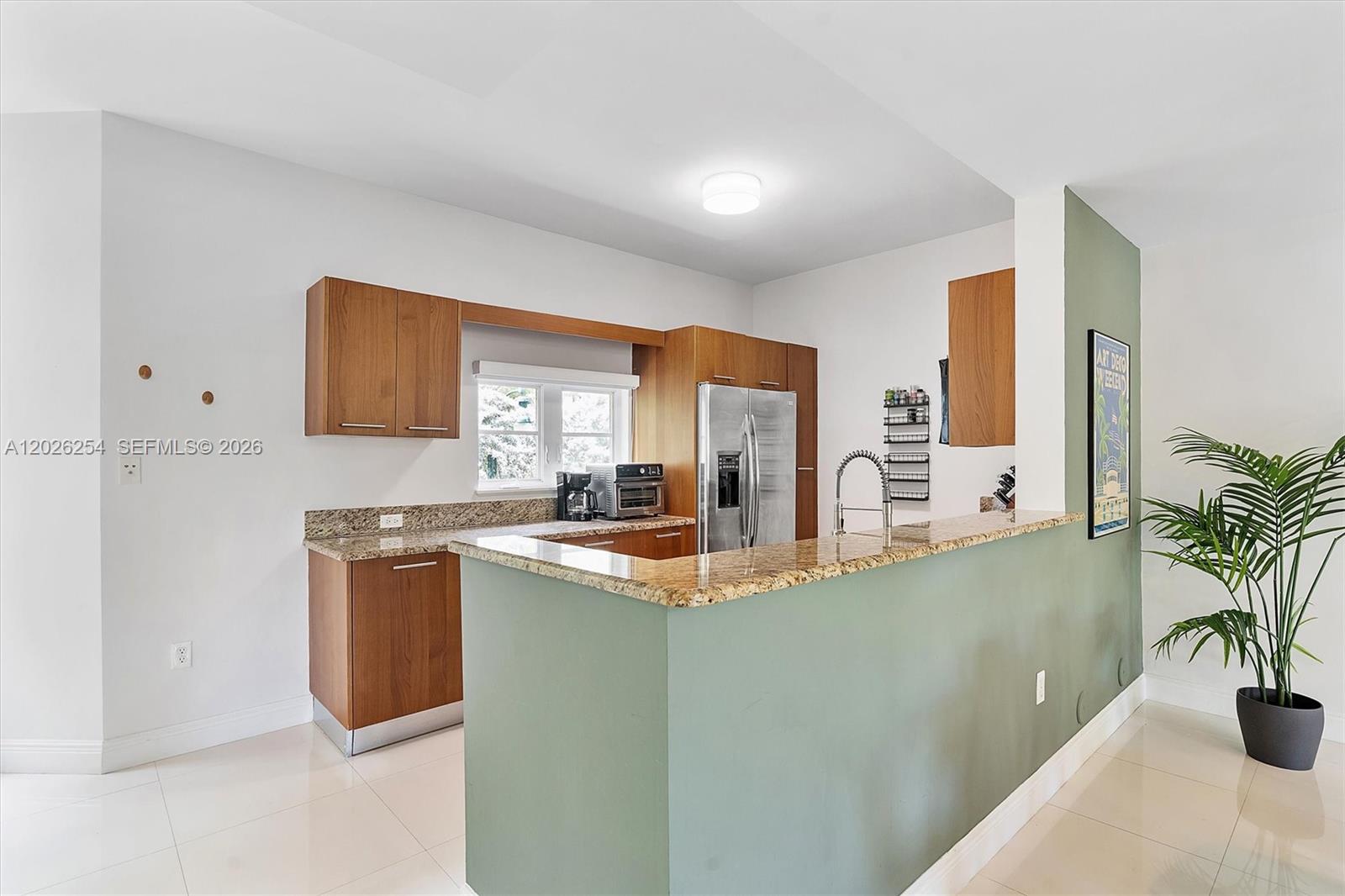 2704 NE 184th Ter