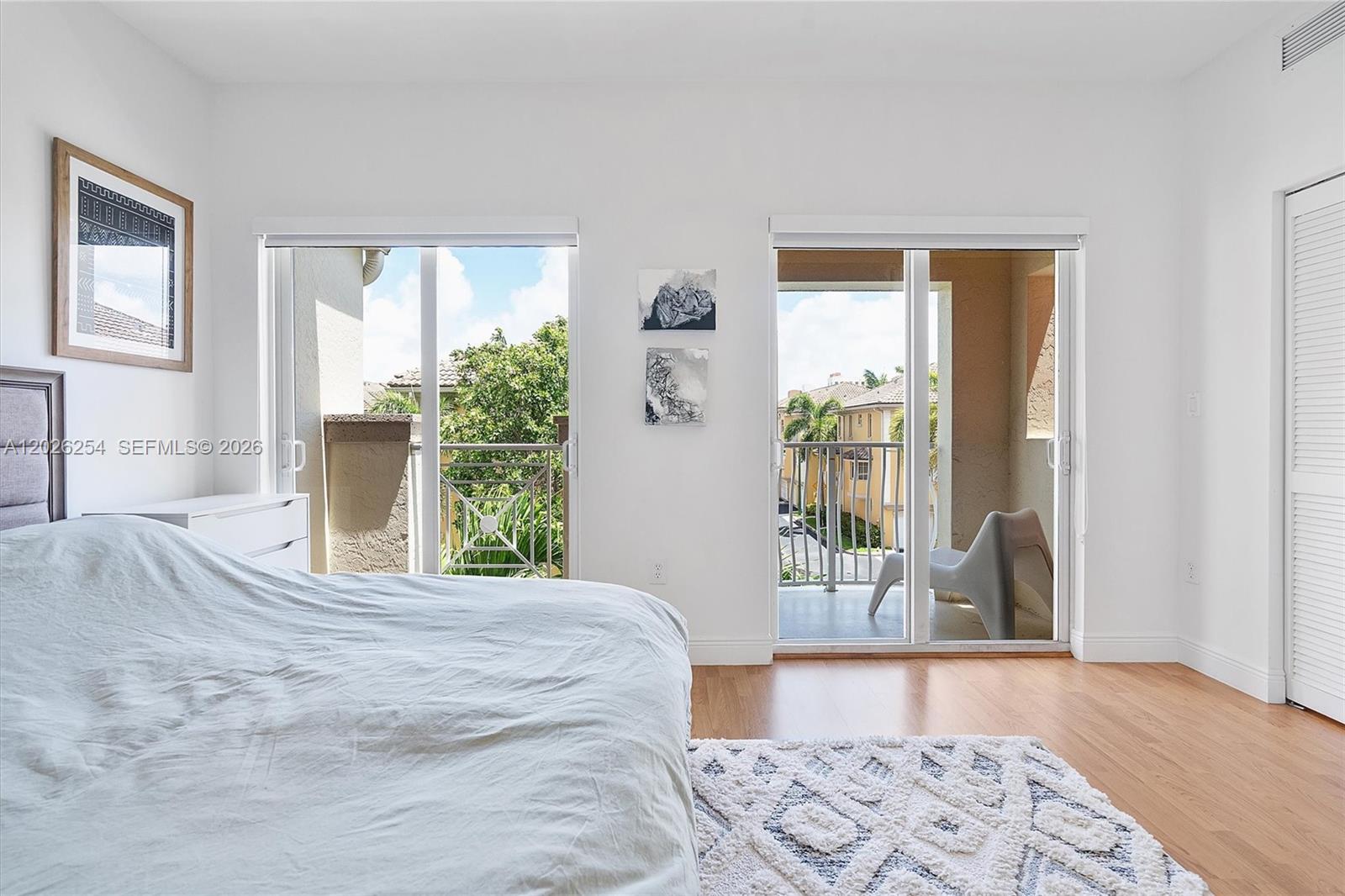 2704 NE 184th Ter