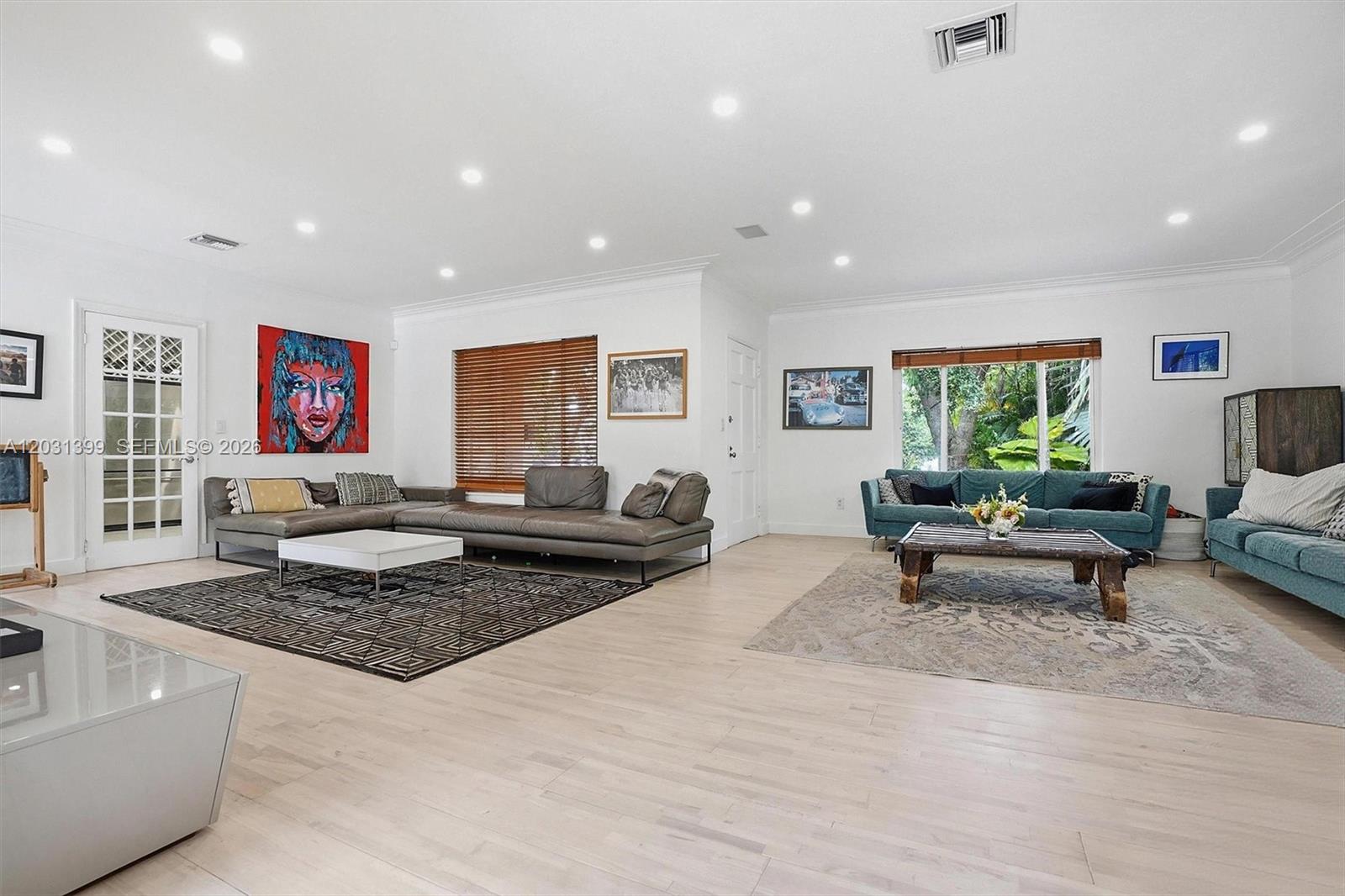 1160 NE 100th St