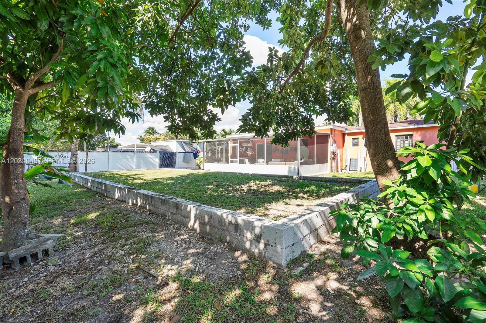 348 NE 118th St