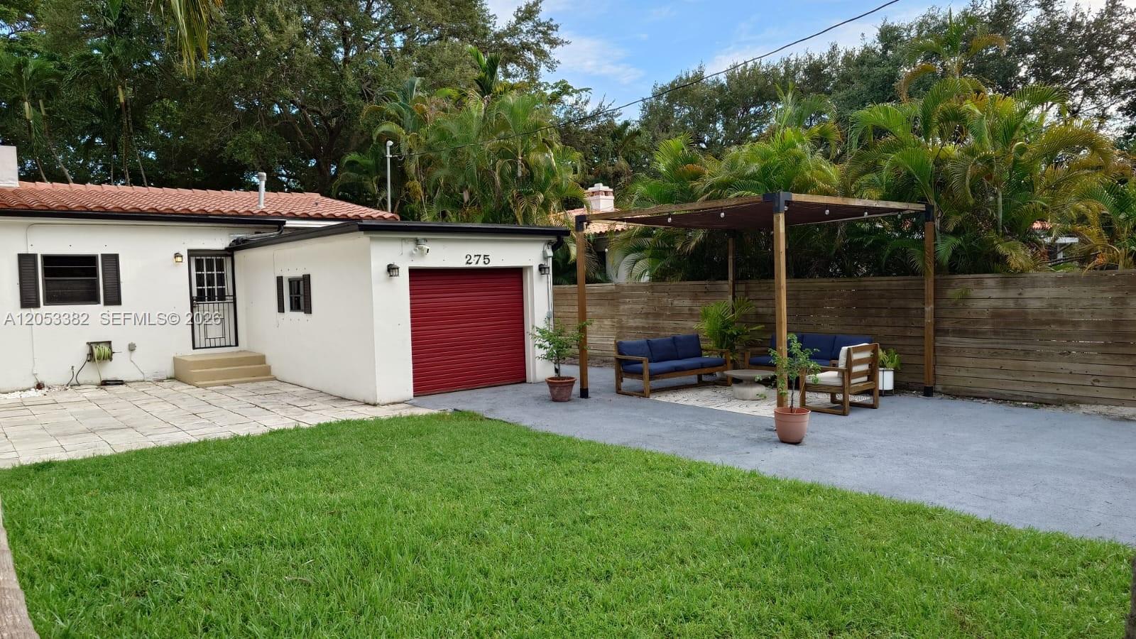 275 NE 94th St