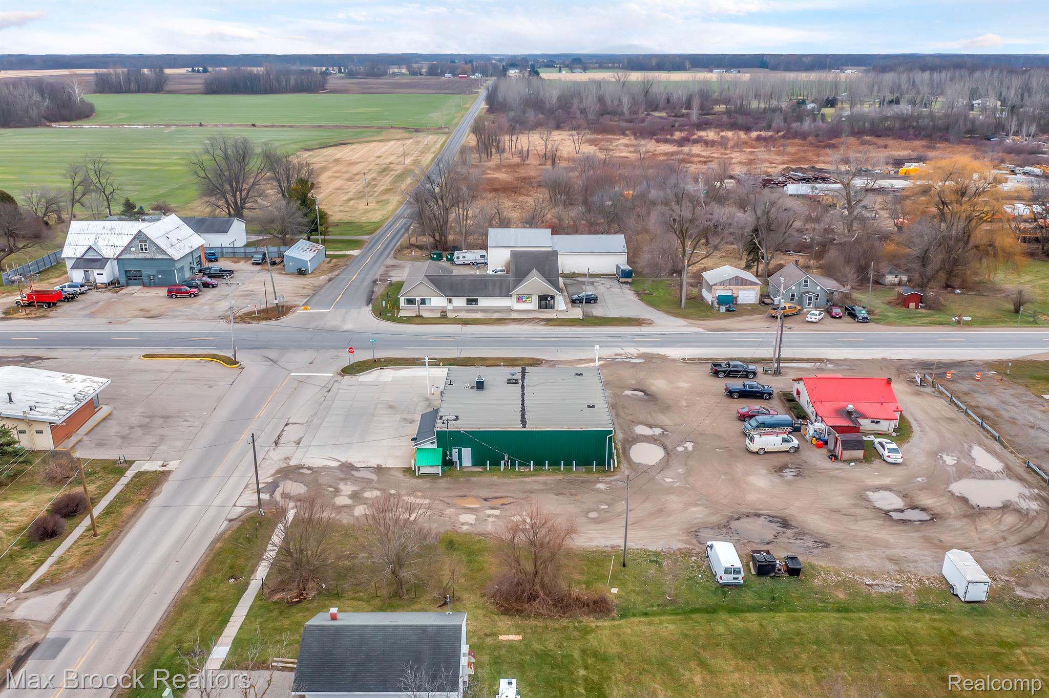 95 W GRAND LEDGE Highway