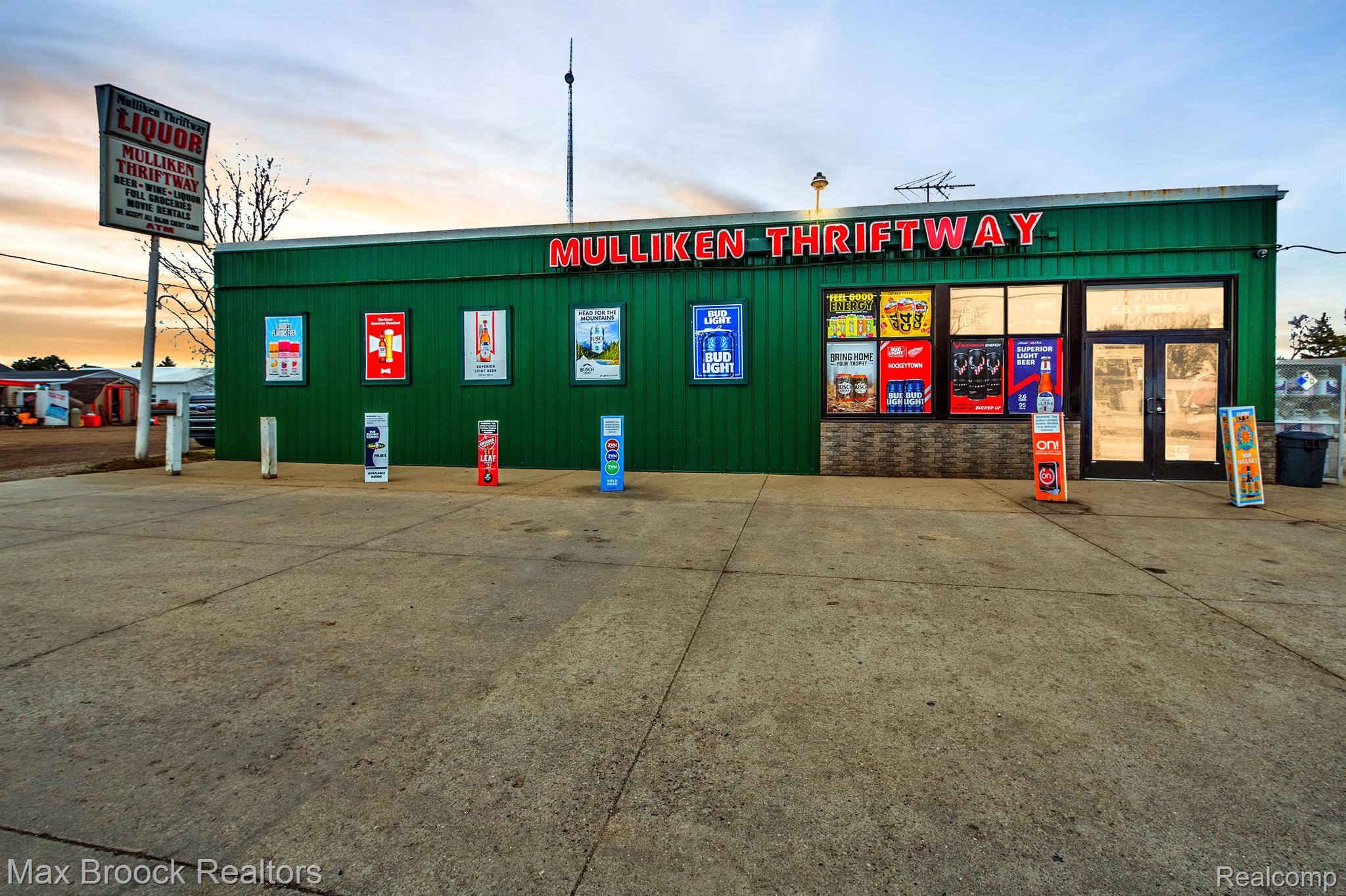 95 W GRAND LEDGE Highway