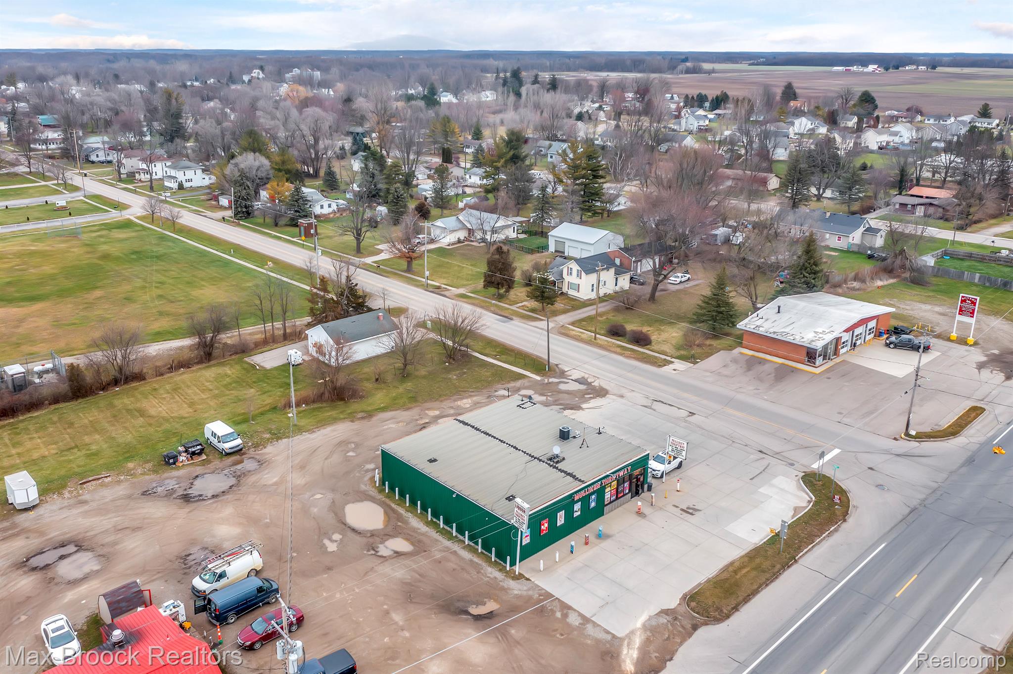 95 W GRAND LEDGE Highway
