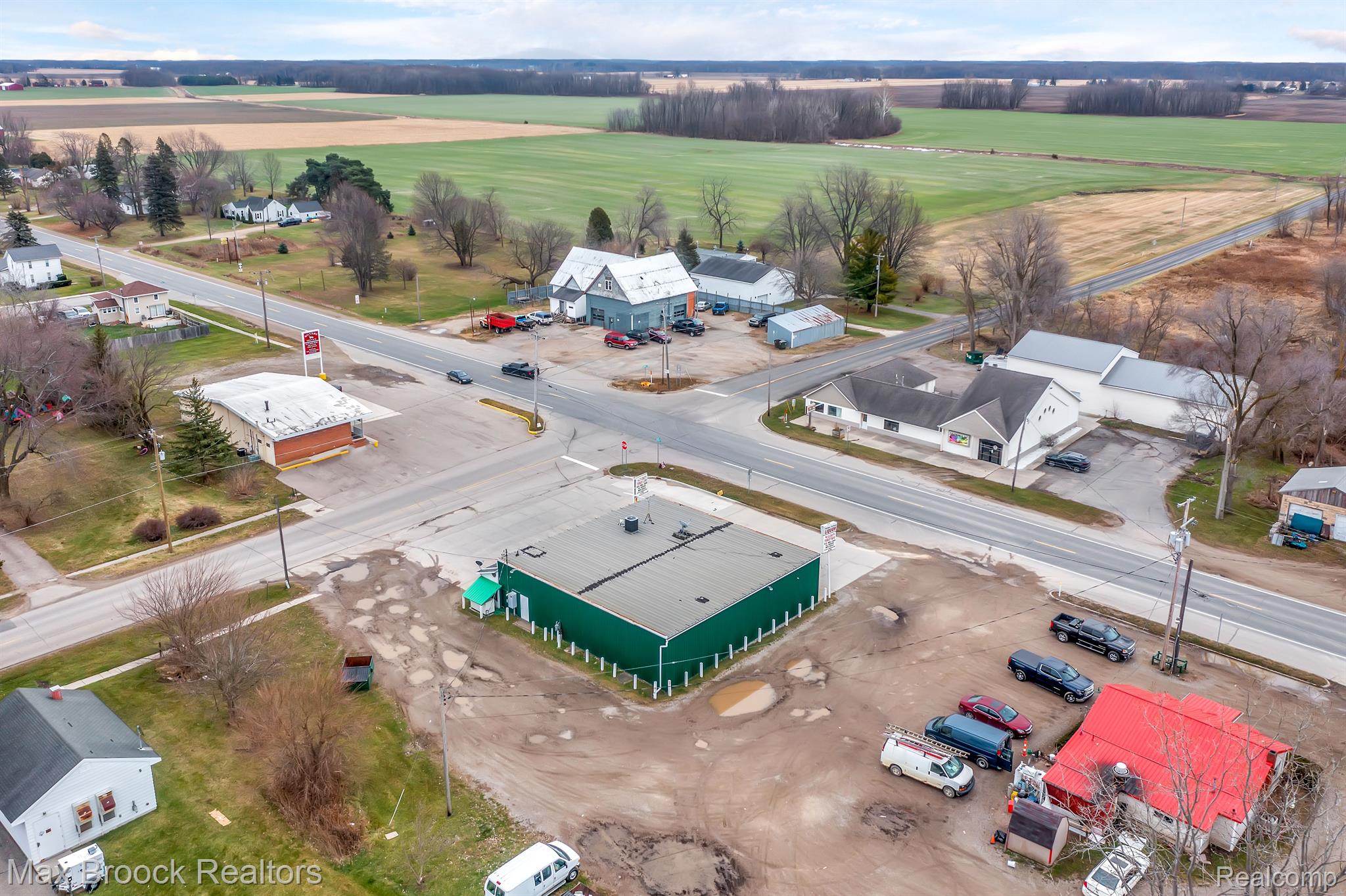 95 W GRAND LEDGE Highway