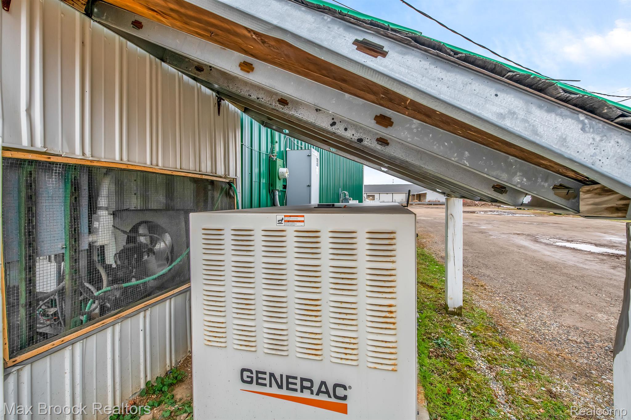 95 W GRAND LEDGE Highway
