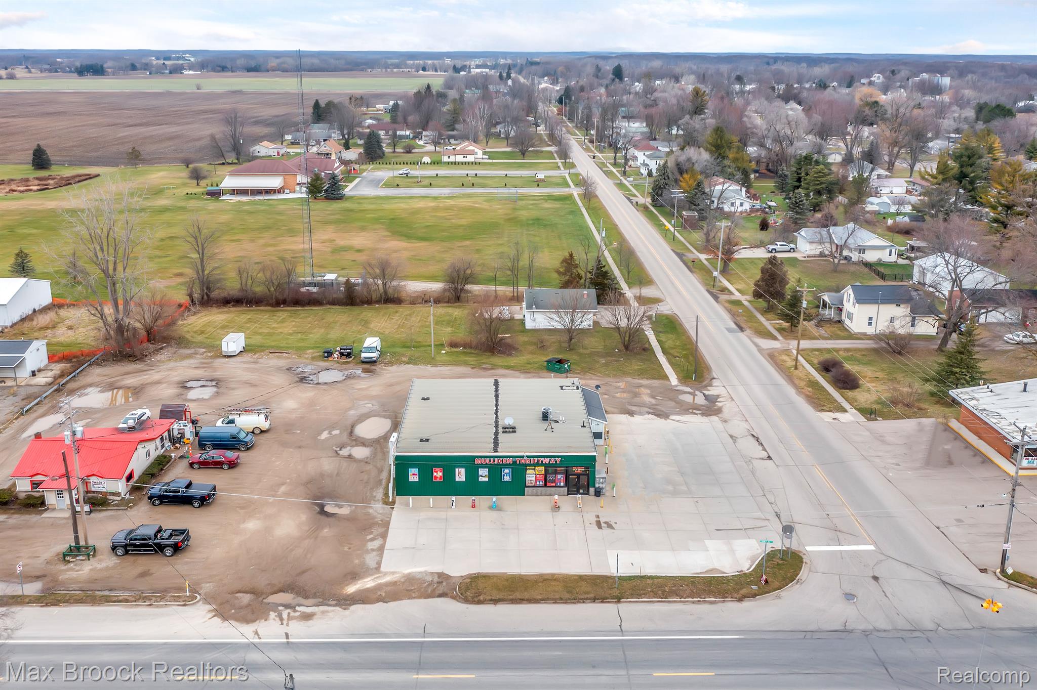95 W GRAND LEDGE Highway