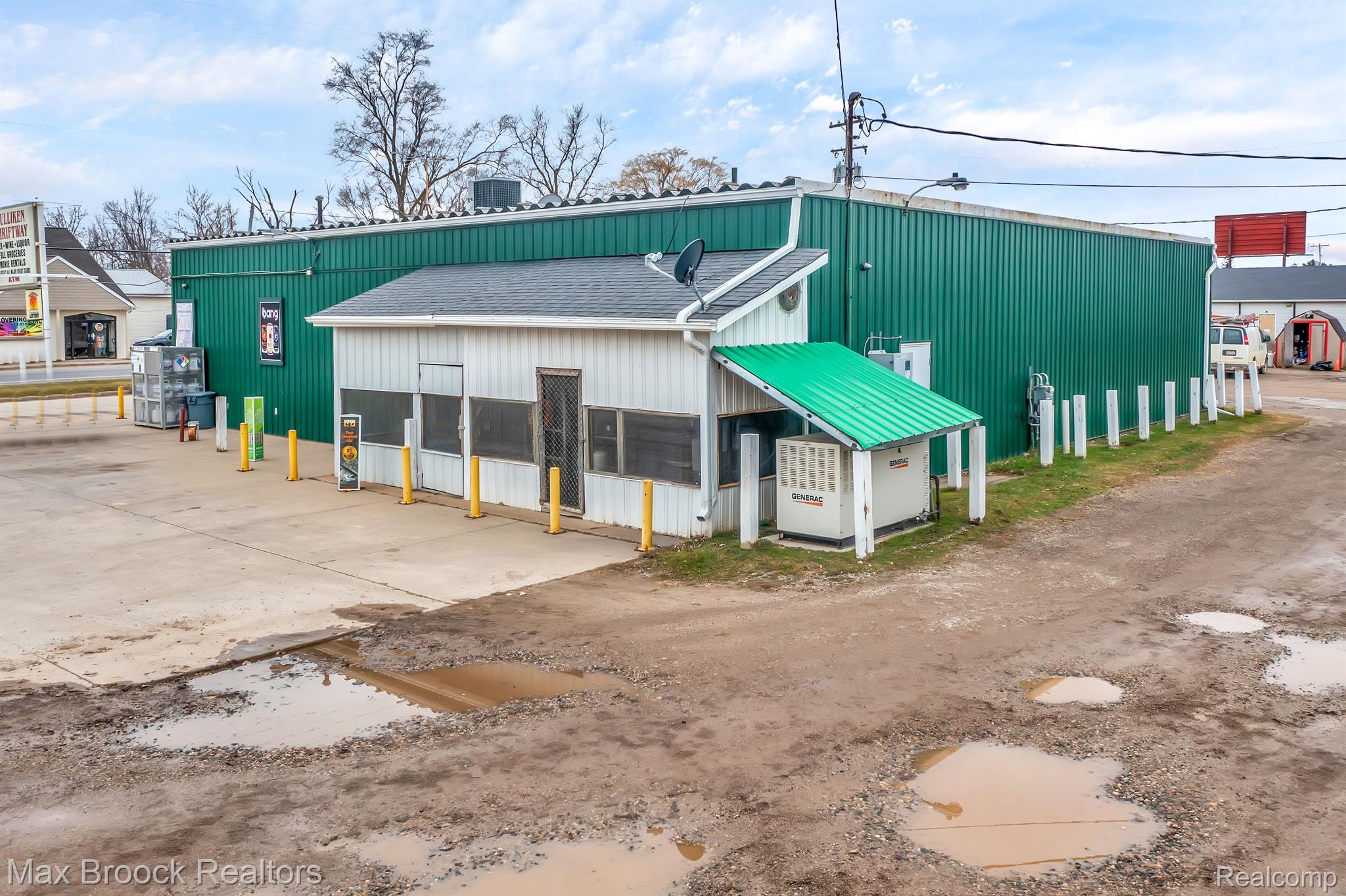 95 W GRAND LEDGE Highway