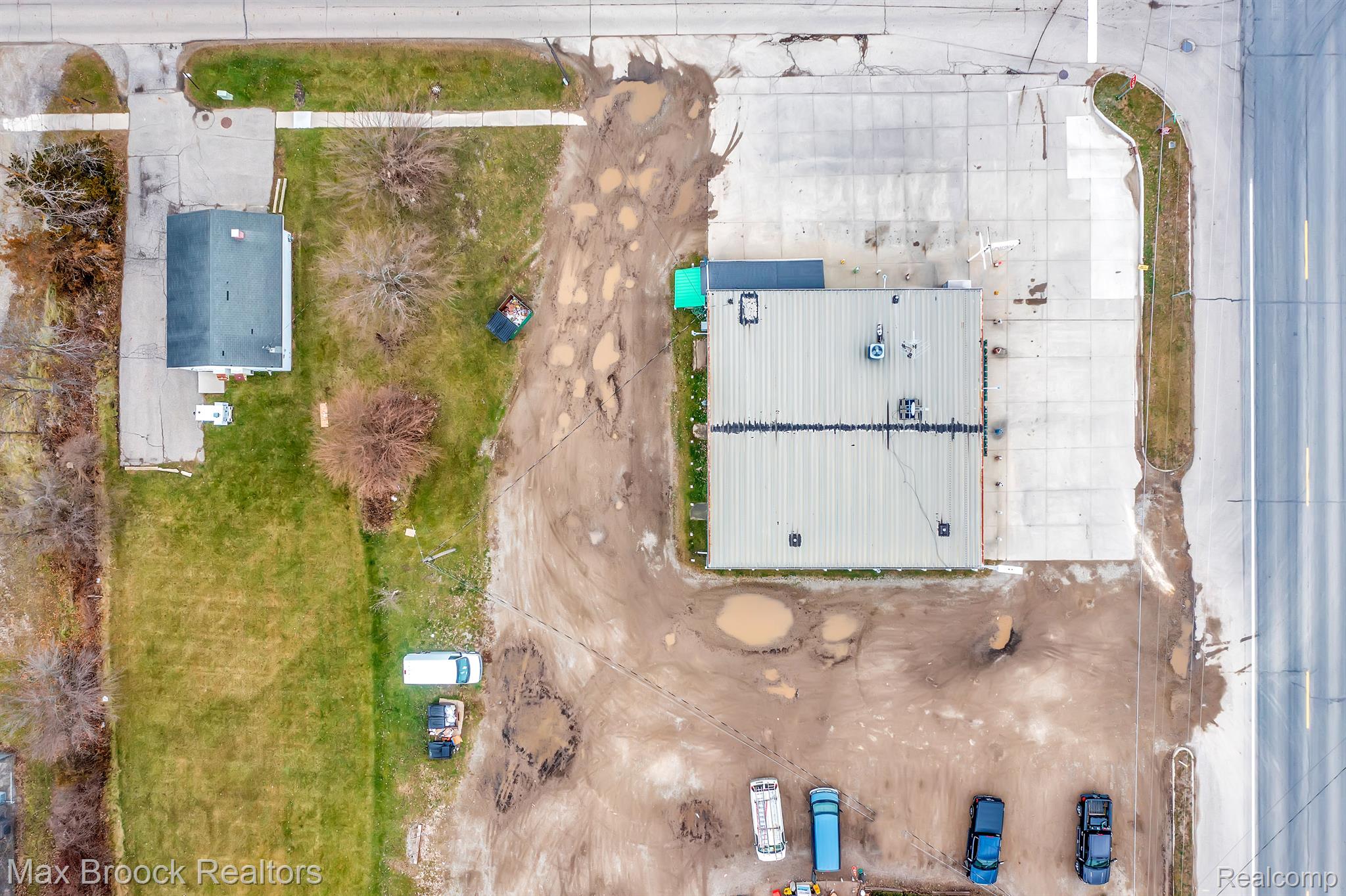 95 W GRAND LEDGE Highway